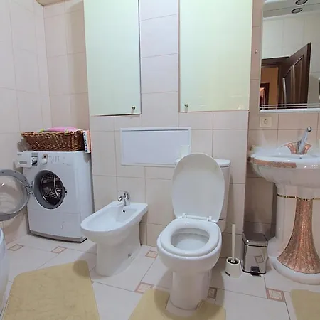 Apartment De Lux *